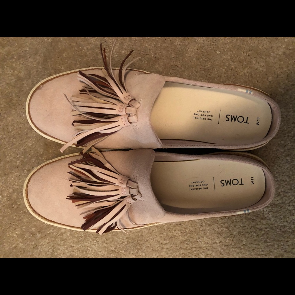 Toms slide on shoes. Light pink. Never worn.